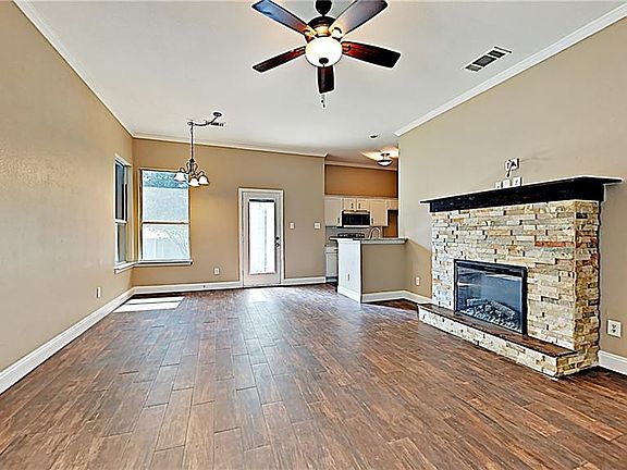 2nd image of 9830 Cedarcrest Dr
