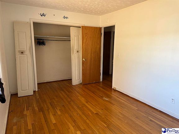 5th image of 601 Grace St