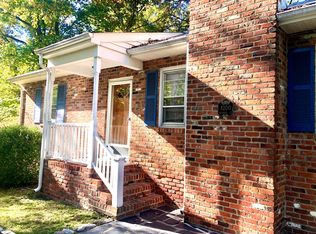 8200 Michael Rd, Henrico, VA 23229