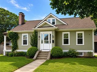 59 Oswald St, Pawtucket, RI 02861