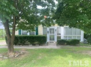1006 Bragg St, Sanford, NC 27330