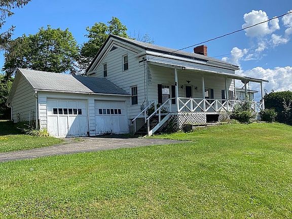 2nd image of 4930 Middaugh Hill Rd