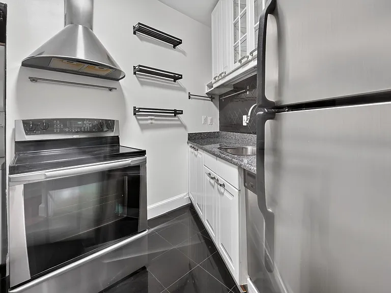 3120 R St NW #207 — Photo 12