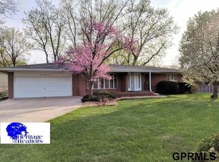 145 Ash Ave, York, NE 68467