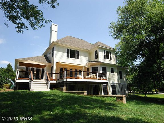 3rd image of 721 Harness Creek View Dr