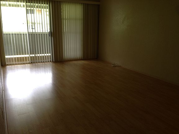 4th image of 98-837 Noelani St APT 148