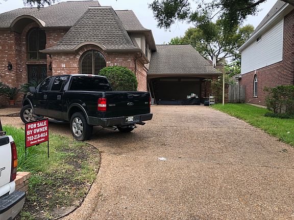 2nd image of 1011 Fleetwood Place Dr
