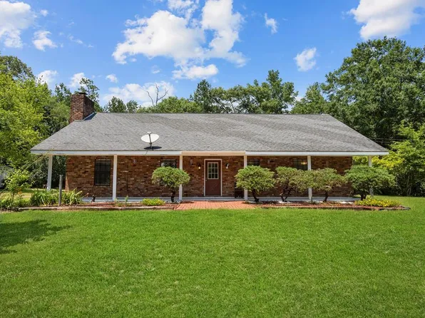 3053 Hamp Lea Rd, Magnolia, MS 39652