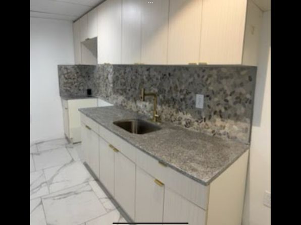 41 W Grand Ave #1