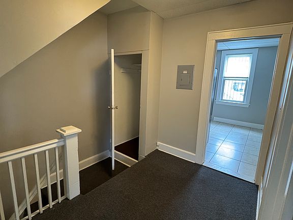 4th image of 610-612 Pennsylvania Ave #2