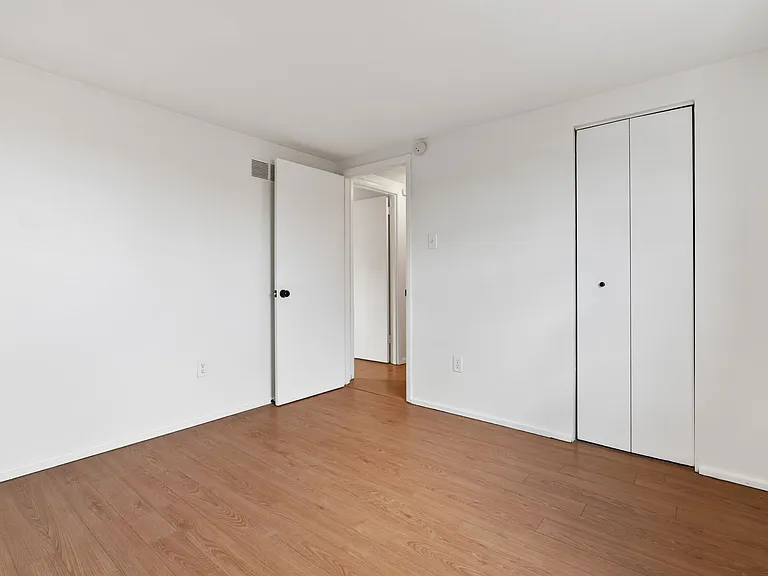 Baldwin Cathell Townhouses — Photo 13