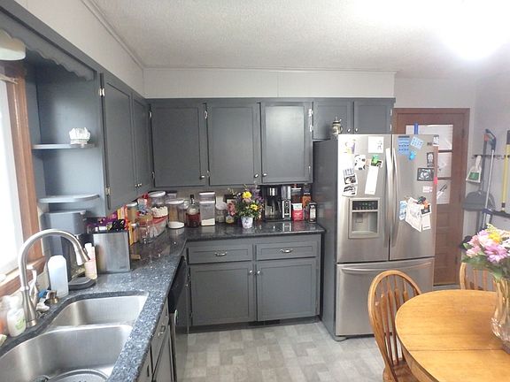 4th image of 816 E Normal St