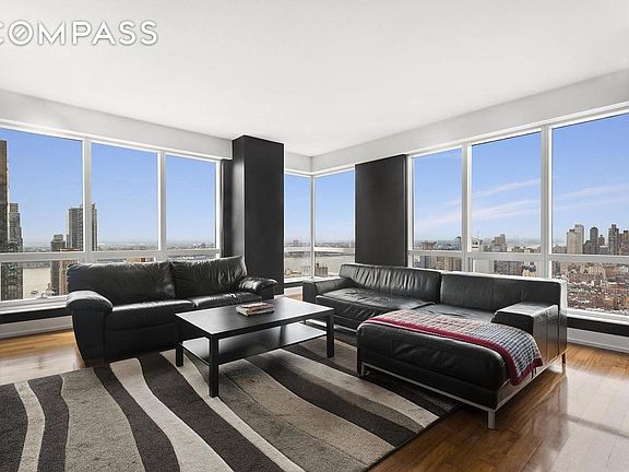 4th image of 350 W 42nd St APT 48B