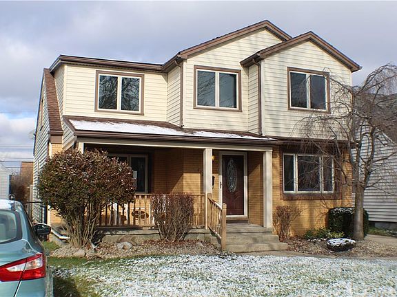 3rd image of 412 Traverse Blvd
