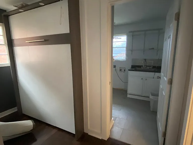 1003 Potter Ln — Photo 3