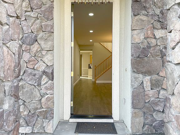 2nd image of 34488 Torrey Pine Ln
