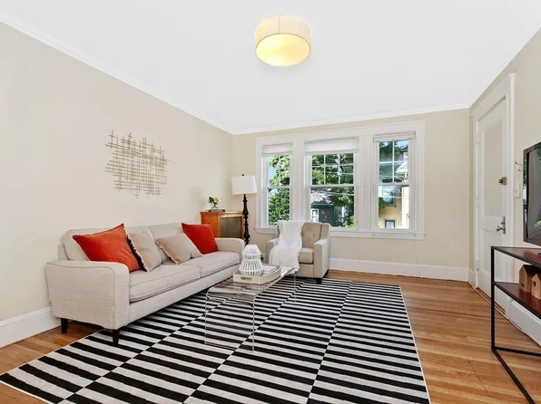 47 Seaverns Ave #2R, Jamaica Plain, MA 02130