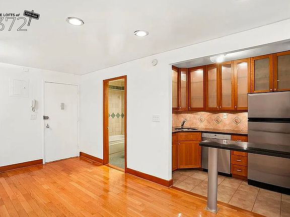 2nd image of 372 5th Ave APT 2M