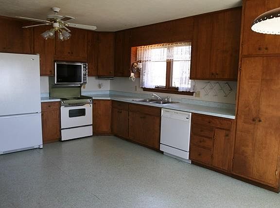 4th image of 58658 County Road 9