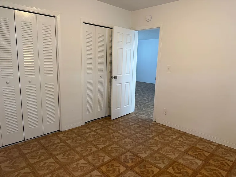2111 Roosevelt St — Photo 17