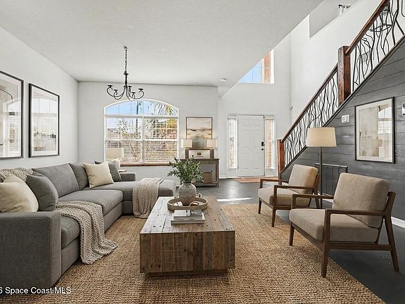4th image of 548 Big Sioux Ct