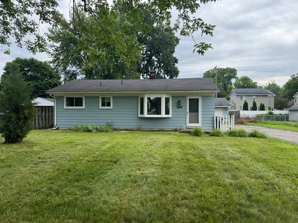 2747 Culbertson Ave, Rochester Hills, MI 48307