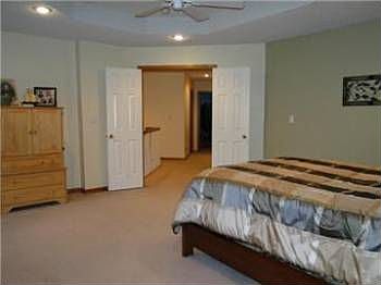 3rd image of 810 N Woodridge Ln