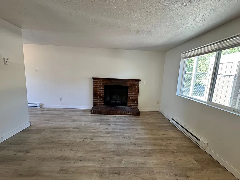 Main Fourplex — Photo 3