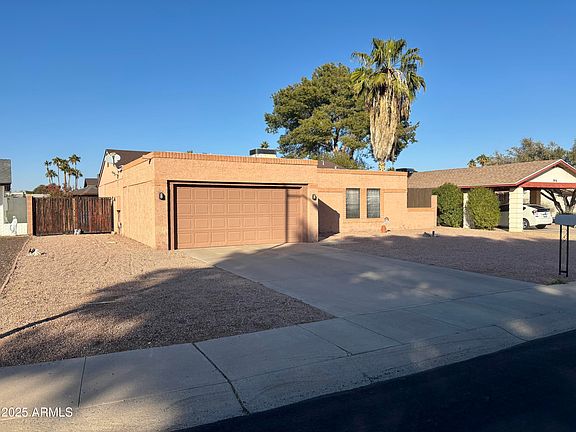 3rd image of 3910 E CORRINE Drive