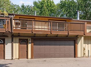 205 River Woods Ln, Burnsville, MN 55337