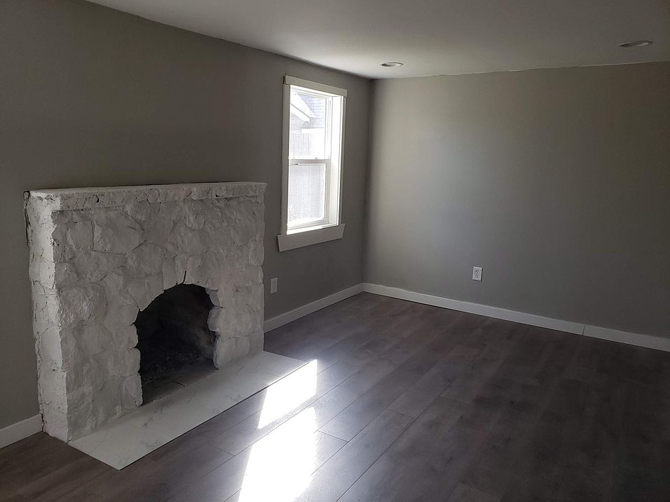 1st image of 20523 McKishnie Ave