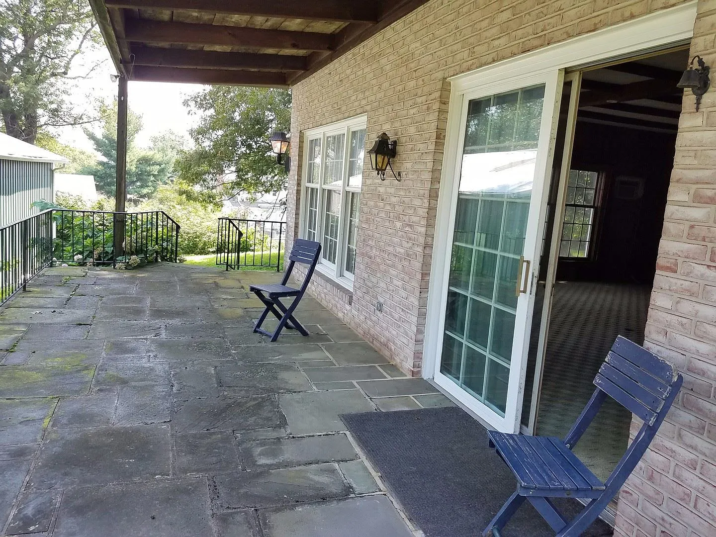 12 Overhill Dr photo 1
