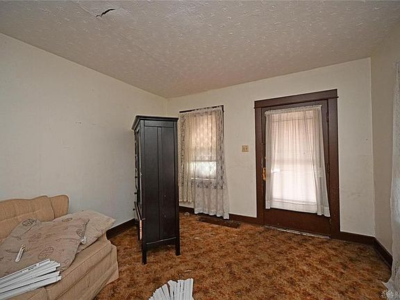 5th image of 701 Osmond Ave