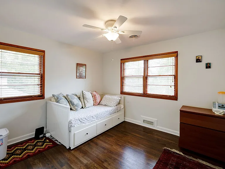 9420 Holland Ave — Photo 23