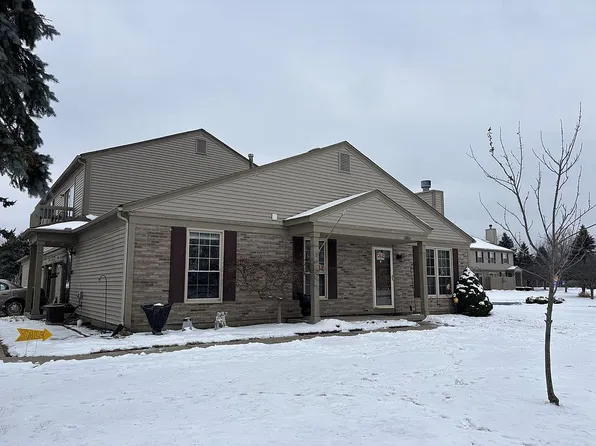 13801 Watersway Dr, Gibraltar, MI 48173