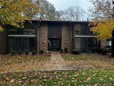 22958 Maple Ridge Rd Unit 202, North Olmsted, OH, 44070