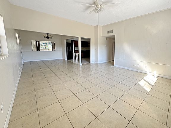 4th image of 91 Sunnyside Dr #91