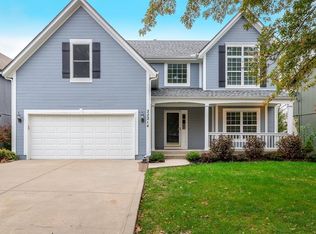 22214 W 51st St, Shawnee, KS 66226