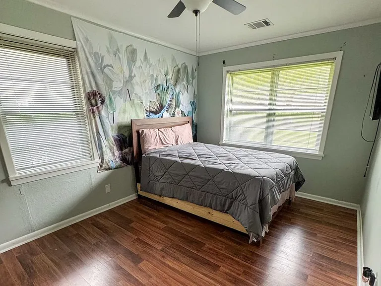 1605 Captain Shreve Dr — Photo 12