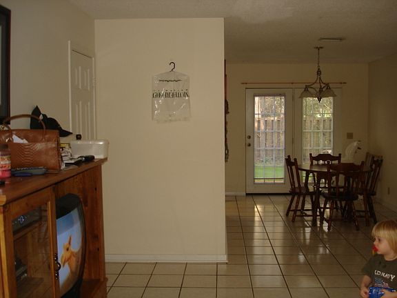 4th image of 200 Island Dr