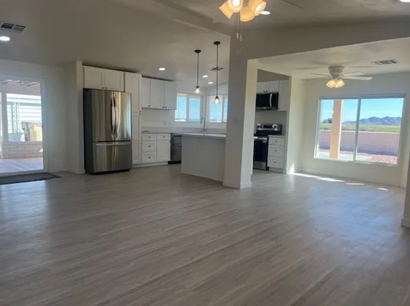 9517 E Navajo Pl, Sun Lakes, AZ 85248