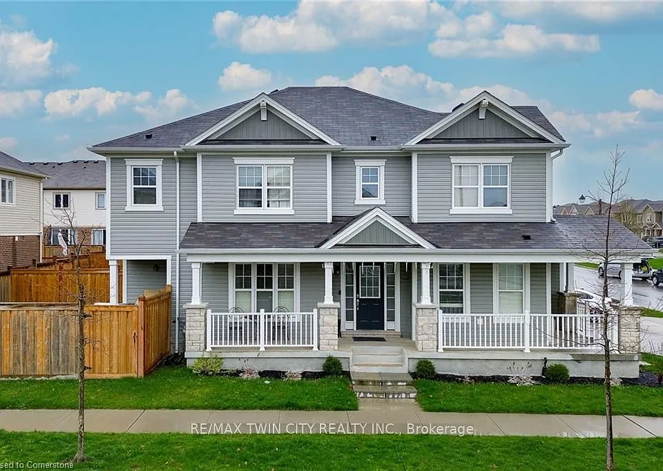18 Blue Oak St