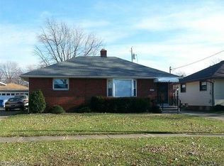 339 Gayle Dr, Sheffield Lake, OH
