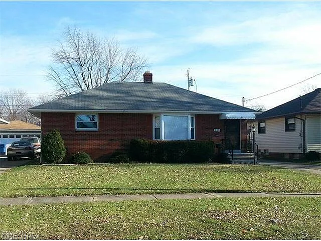 339 Gayle Dr photo 1