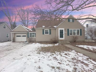 248 S Division St, Zeeland, MI, 49464