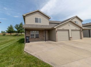 4010 Snowy Owl Dr, Columbia, MO 65202