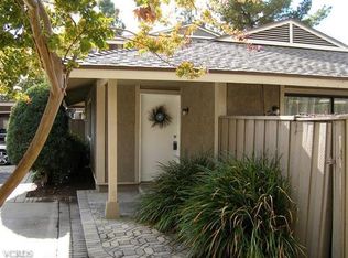 28951 Oakpath Dr, Agoura Hills, CA 91301