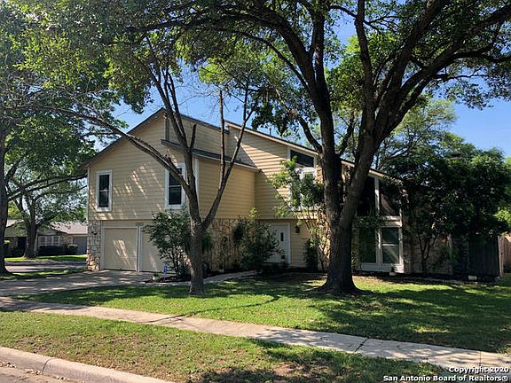 3rd image of 13903 Briarmeadow St