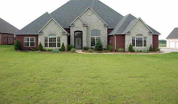 1st image of 4000 SE 41st Pl