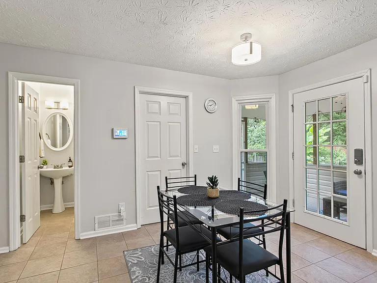 729 Sunny Field Ln — Photo 19